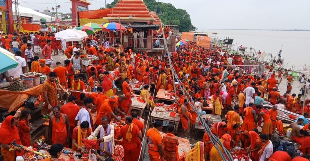 कांवरियों का जत्था निकला हिमाचल के लिए कांवरियों का जत्था हिमाचल के लिए निकला