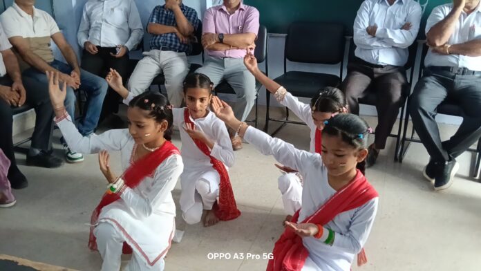 टक्का स्कूल कार्यक्रम आयोजित हुआ
