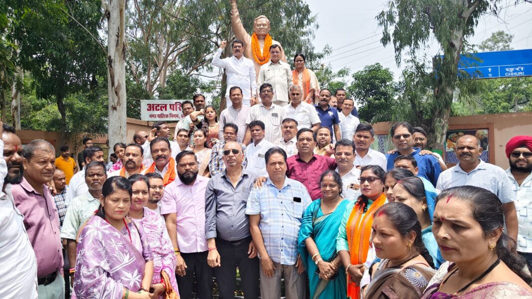 अटल जी की पुण्यतिथि पर भाजपा कोरबा ने अर्पित की श्रद्धांजलि अटल जी की पुण्यतिथि पर भाजपा कोरबा ने अर्पित की श्रद्धांजलि