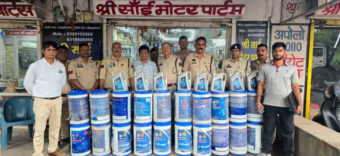 जांजगीर-चांपा में नकली तेल बेचने वालों पर पुलिस की रेड