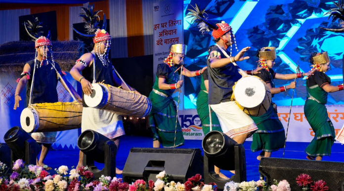 छत्तीसगढ़ के लोक कलाकार फाइल फाेटाे
