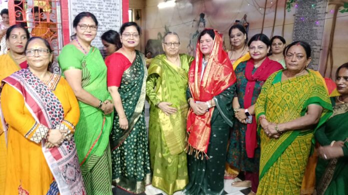रुद्राभिषेक करने पहुंची एमएलसी अन्नपूर्णा