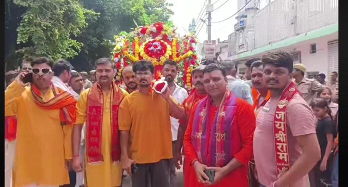 आस्था और सदभाव के साथ निकली महाकाल की पालकी