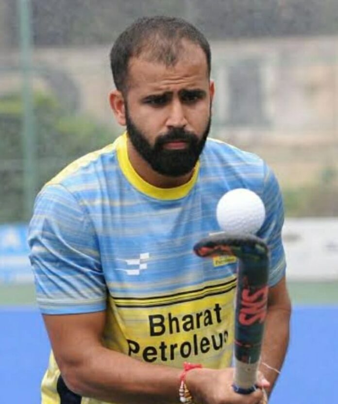 तुषार खंडकर का फाइल फोटो