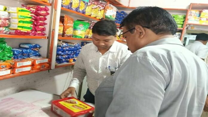 जबलपुरः खाद्य सुरक्षा टीम का छापा, 40 किलो प्रतिबंधित एनालॉग मिल्क केक जब्त