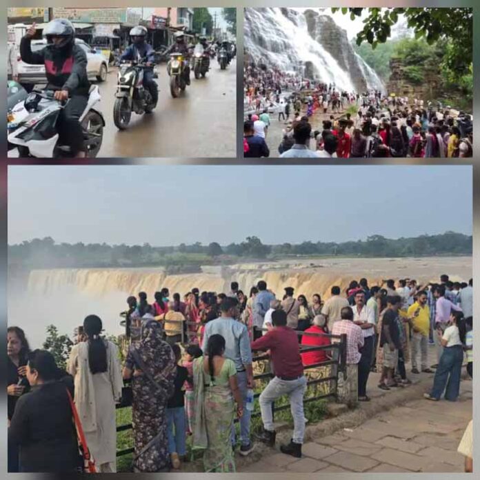 मानसून में बस्तर के चित्रकोट-तीरथगढ़ जलप्रपात में पर्यटकाें की संख्या लगातार बढ़ रही