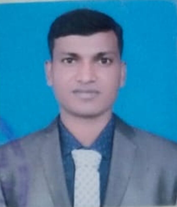 इंफोर्समेंट ऑफिसर्स रंजीत टोप्पो की फाई्रल फोटो
