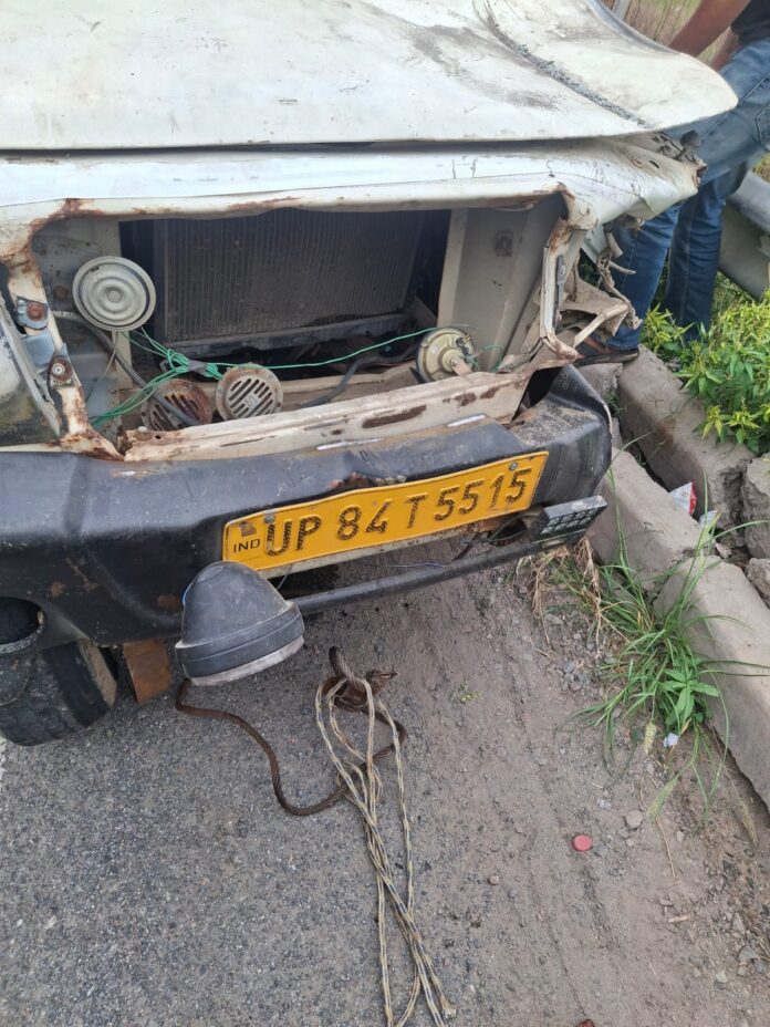 केएमपी पर हुए हादसे का फोटो