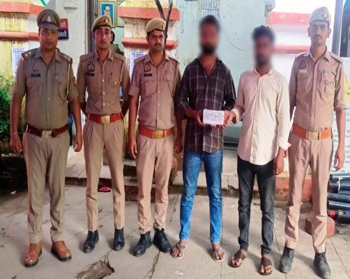 प्रयागराज के सिविल लाइन थाने में गिरफ्तार आरोपितों का छाया चित्र