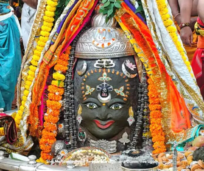 बाबा महाकाल का भस्म आरती श्रृंगार