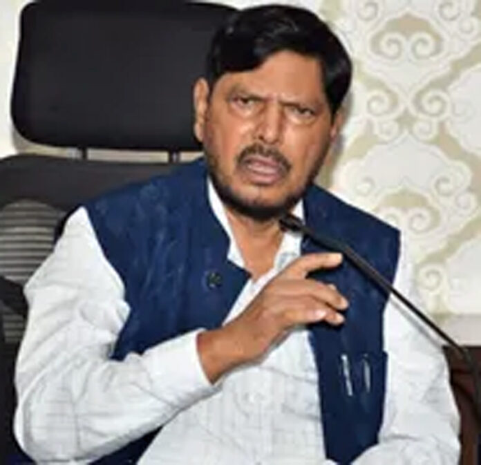 केंद्रीय राज्यमंत्री रामदास आठवले
