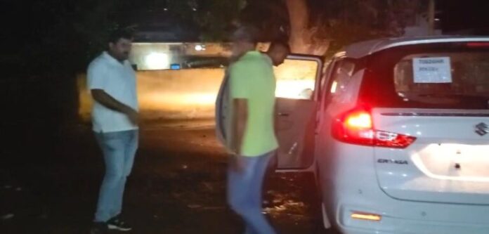 छापेमारी के दौरान पहुंची सीबीआई
