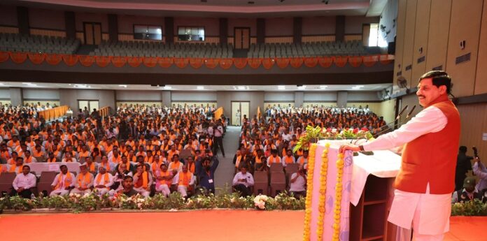 मुख्यमंत्री डॉ. यादव ने अभियंता दिवस पर रवीन्द्र भवन में आयोजित समारोह को किया संबोधित