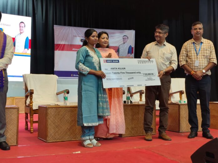 कोकराझार में CMAAA के तहत उद्यमियों को वित्तीय सहायता वितरित