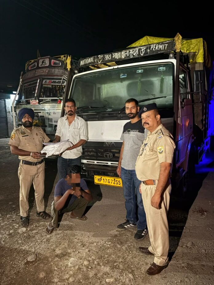 माजरा में 2 किलो 350 ग्राम भुक्की बरामद, ट्रक चालक गिरफ्तार
