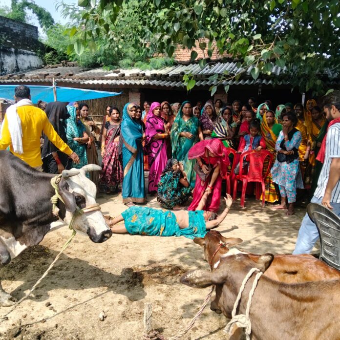 रोते विलखते परिजन