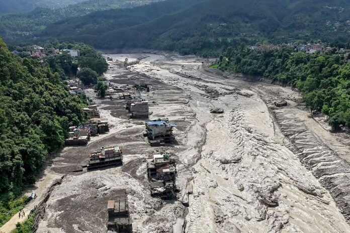 नेपाल के बाढ़ आने से हुई क्षति ग्रस्त