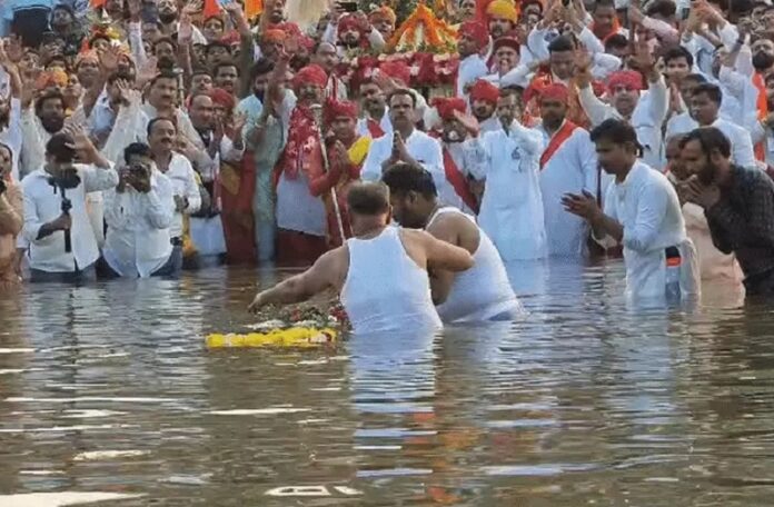 डोल-चल समारोह
