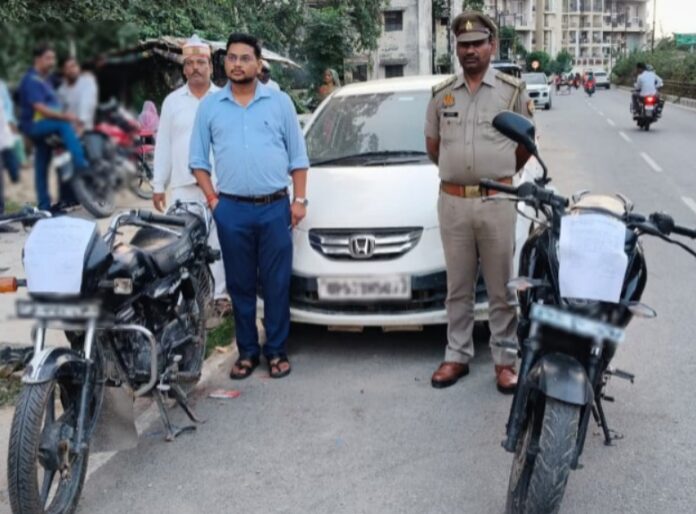 गैंगस्टरों की करीब 6.50 लाख रुपये की संपत्ति जब्त करती रामगढ़ताल थाना पुलिस व प्रशासनिक टीम।