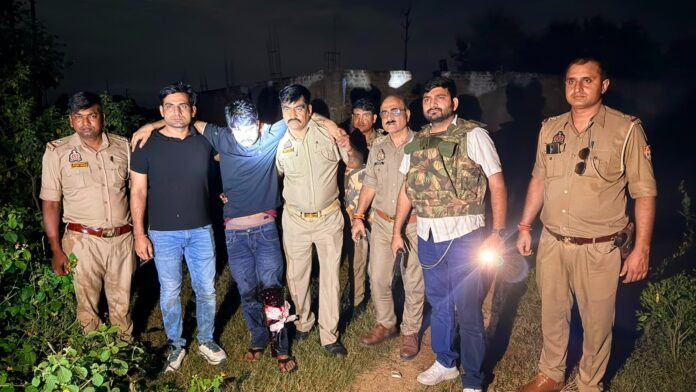 घायल इनामी संग सीपरी पुलिस