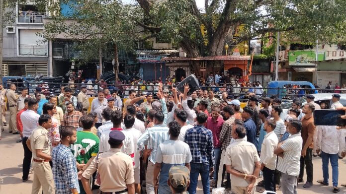 टिकरापारा की चंगाई सभा का विरोध, मतांतरण के आरोप से गरमाया माहौल