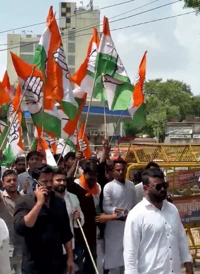 प्रदशरन् प्रदशरन्