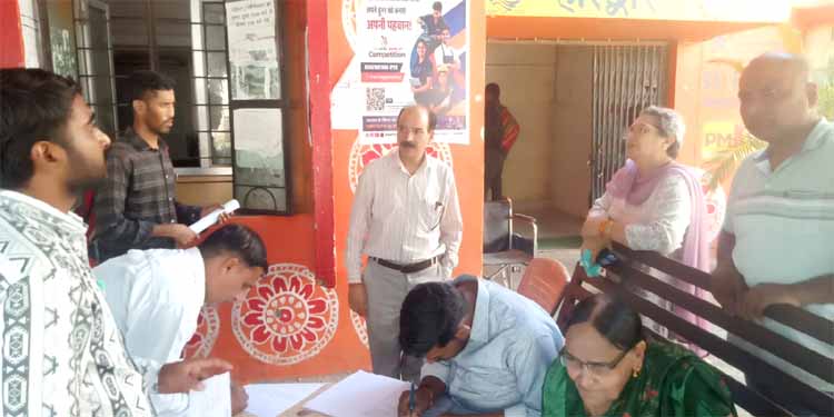 रोजगार मेले के दौरान रोजगार मेले के दौरान