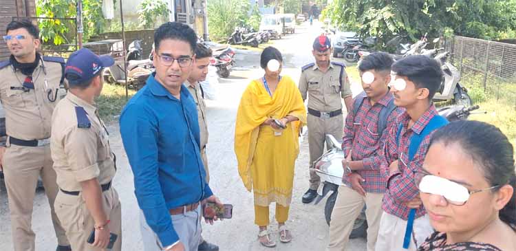 अभियान के दौरान पकड़े गए नाबालिग बच्चे अभियान के दौरान पकड़े गए नाबालिग बच्चे