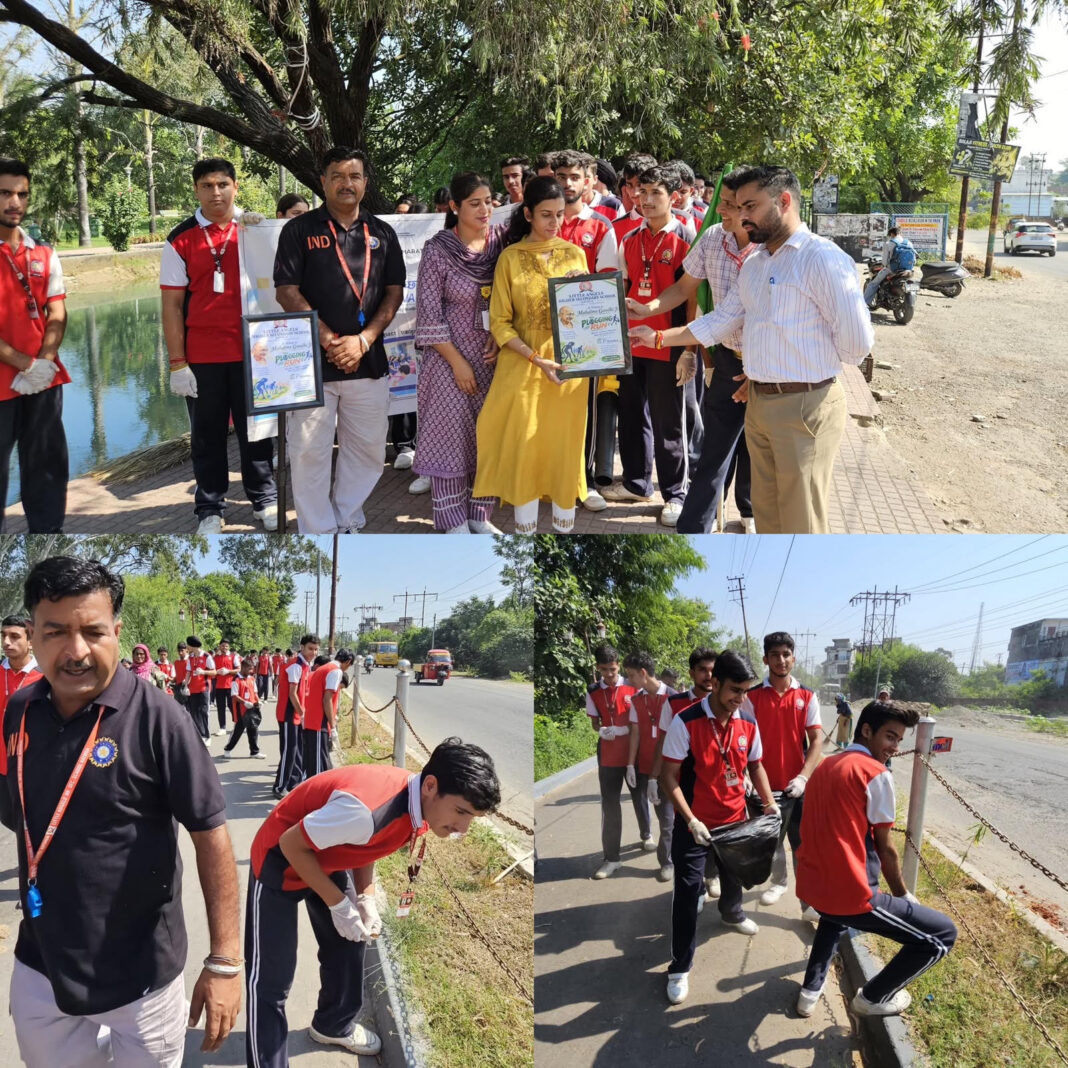 Ran and cleaned up too—students in Kathua spread the message of cleanliness. Ran and cleaned up too—students in Kathua spread the message of cleanliness.