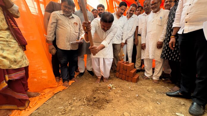 प्रयागराज के अल्लापुर बाघम्बरी हाउस स्कीम में भूमिगत जलाशय का शिलान्यास कार्यक्रम का छाया चित्र प्रयागराज के अल्लापुर बाघम्बरी हाउस स्कीम में भूमिगत जलाशय का शिलान्यास कार्यक्रम का छाया चित्र