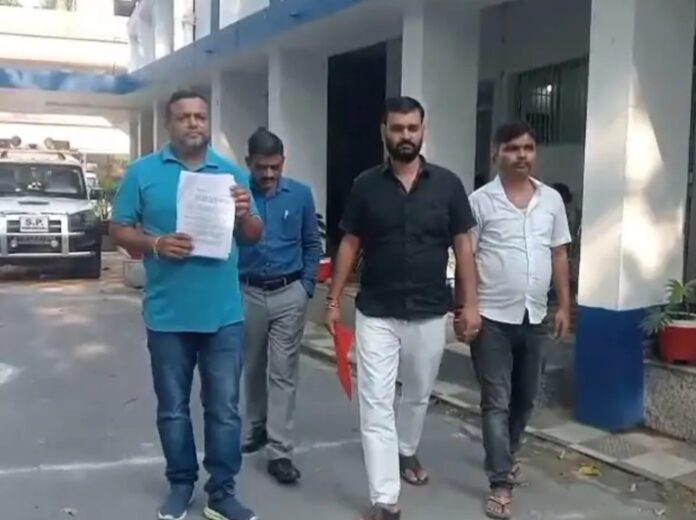 स्कीम में निवेश और जमीन के सौदे के नाम पर 55 लाख की ठगी का आरोप, दंपती पर प्राथमिकी स्कीम में निवेश और जमीन के सौदे के नाम पर 55 लाख की ठगी का आरोप, दंपती पर प्राथमिकी