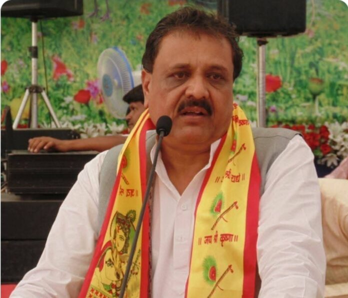 अमरेली के पूर्व सांसद वीरजी ठुम्मर की फाइल फोटो अमरेली के पूर्व सांसद वीरजी ठुम्मर की फाइल फोटो