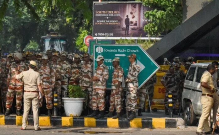 नई दिल्ली में शनिवार को जंतर-मंतर के आसपास सुरक्षा का तगड़ा इंतजाम किया गया है। फोटो - इंटरनेट मीडिया