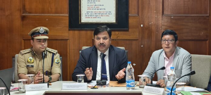 लवी मेले की तैयारियों की समीक्षा करते उपायुक्त शिमला
