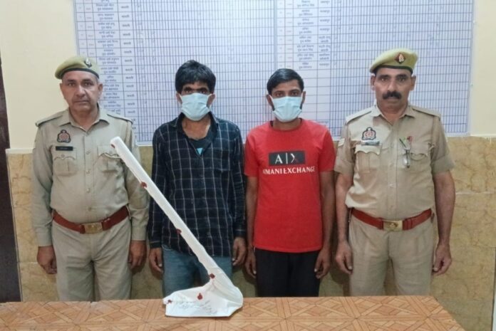 पुलिस द्वारा गिरफ्तार किए गए आरोपी