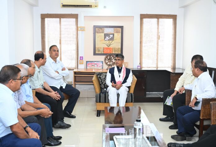 Assam Agriculture and Irrigation Minister Pijush Hazarika on Wednesday holding a meeting. Assam Agriculture and Irrigation Minister Pijush Hazarika on Wednesday holding a meeting.