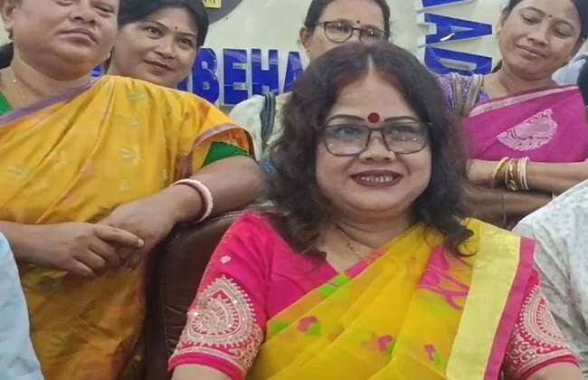 कूचबिहार जिला परिषद की नवनिर्वाचित सभाधिपति हिमानी ईशोर कूचबिहार जिला परिषद की नवनिर्वाचित सभाधिपति हिमानी ईशोर