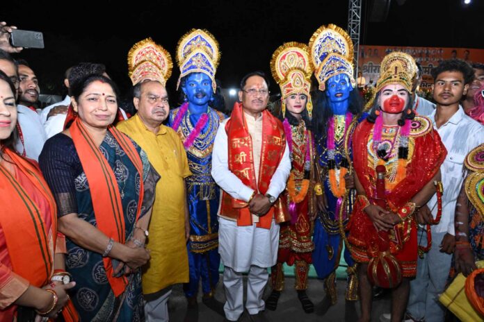 मुख्यमंत्री साय  विजयादशमी महोत्सव में शामिल