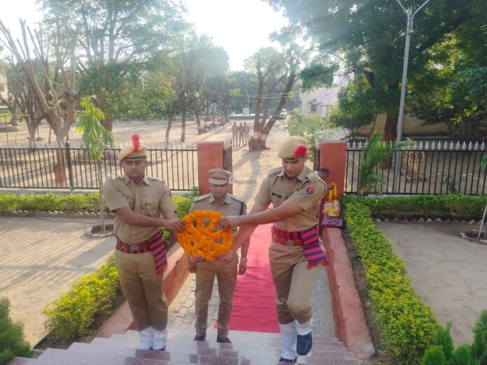 पुलिस लाइन जयपुर ग्रामीण में पुलिस शहीद दिवस पर दी वीर जवानों को श्रद्धांजलि