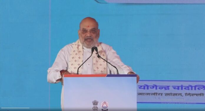 - केंद्रीय गृह मंत्री अमित शाह यमुना पुनर्जीवन परियोजनाओं के उद्घाटन व शिलान्यास समारोह को संबोधित करते हुए
