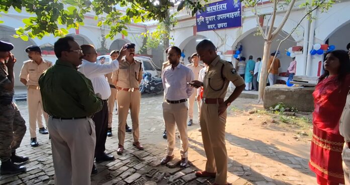 सारण शिक्षक निर्वाचन क्षेत्र में मतदान शुरू सारण शिक्षक निर्वाचन क्षेत्र में मतदान शुरू