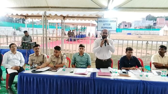 निरीक्षण करते डीसी एसपी