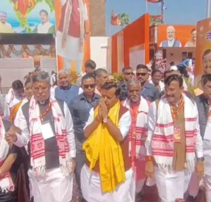 राष्ट्रीय अध्यक्ष सहित अन्य राष्ट्रीय अध्यक्ष सहित अन्य