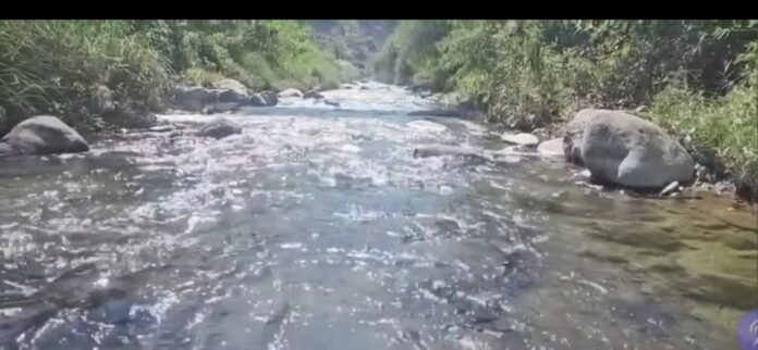 उत्तराखंड के टिहरी गढ़वाल में स्थित हैवल नदी।