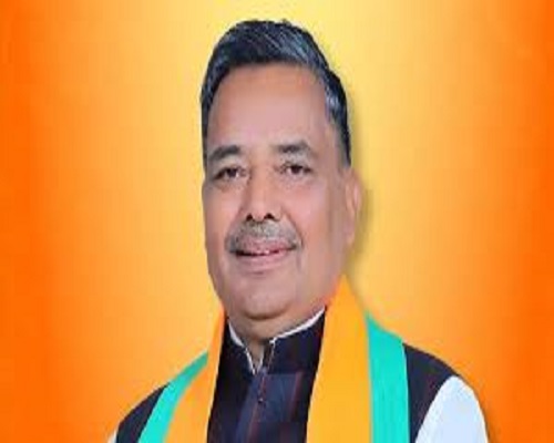 प्रभारी मंत्री जयवीर सिंह प्रभारी मंत्री जयवीर सिंह