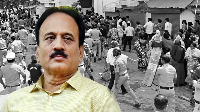 फोटो: जलगांव में लाठीचार्ज के बाद पुलिस बंदोबस्त का दृश्य फोटो: जलगांव में लाठीचार्ज के बाद पुलिस बंदोबस्त का दृश्य