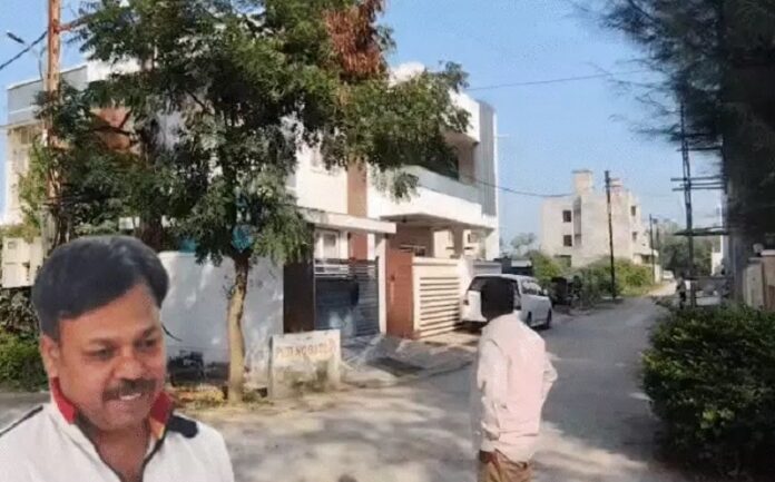 जबलपुर में एसजीएसटी अधिकारी का आवास और उनकी फोटो