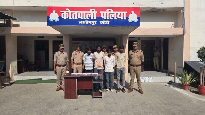 पुलिस की हिरासत में पकड़े गए अभियुक्त