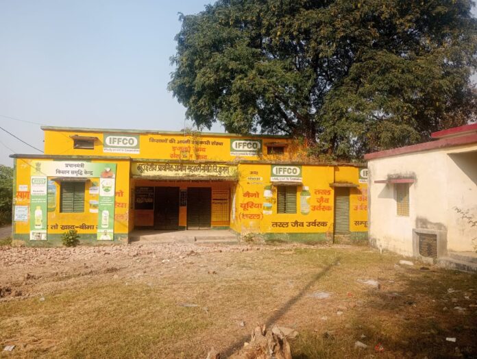 हड़ताल पर गए 14 सहकारिता कर्मियों के विरुद्ध सख्त कार्रवाई हड़ताल पर गए 14 सहकारिता कर्मियों के विरुद्ध सख्त कार्रवाई
